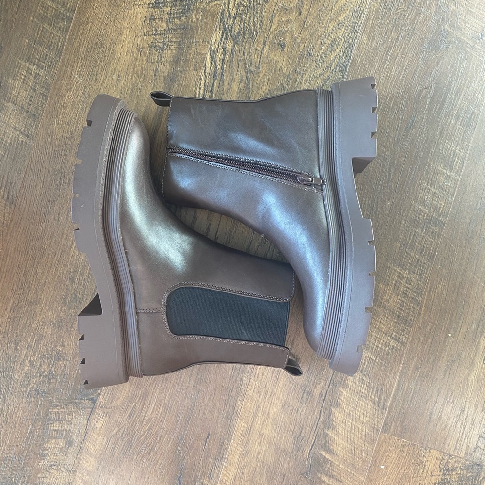 American Eagle Outfitters Brown Ankle Boots - Picture 6 of 7
